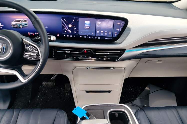 Used Buick Century 2023 2.0T Four-Seat Private Edition Audio And AC Panel