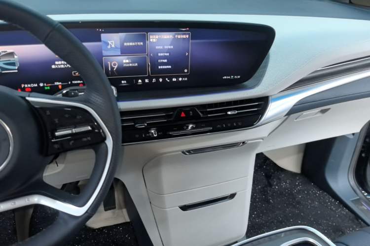 Used Buick Century 2023 2.0T Four-Seat Private Edition Audio And AC Panel