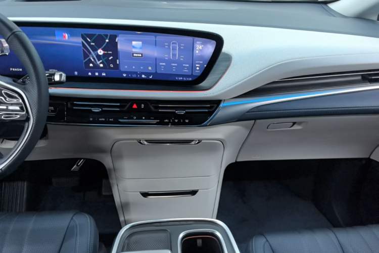 Used Buick Century 2023 2.0T Four-Seat Private Edition Audio And AC Panel
