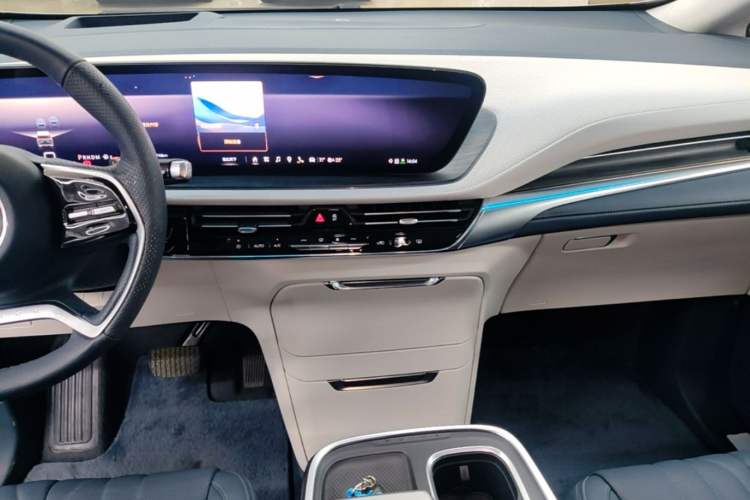 Used Buick Century 2023 2.0T Four-Seat Private Edition Audio And AC Panel