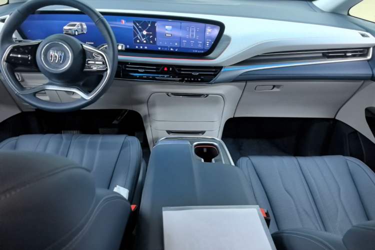 Used Buick Century 2023 2.0T Four-Seat Private Edition Center Console