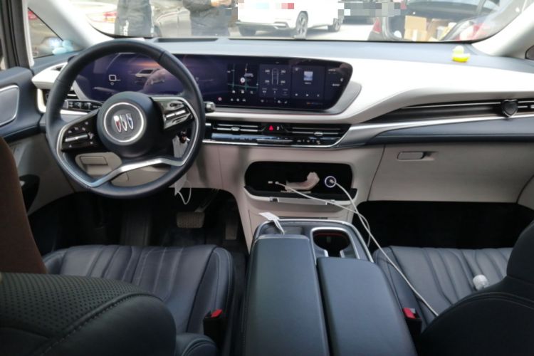 Used Buick Century 2023 2.0T Four-Seat Elegance Edition Center Console