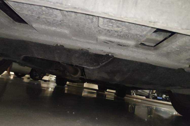 Used Buick Century 2023 2.0T Six-Seater Yinshi Edition Chassis Front