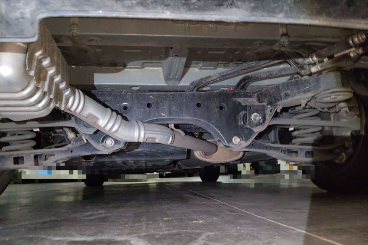 Used Buick Century 2023 2.0T Four-Seat Private Edition Chassis Rear