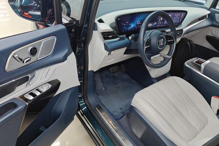 Used Buick Century 2023 2.0T Four-Seat Private Edition Driver Seat