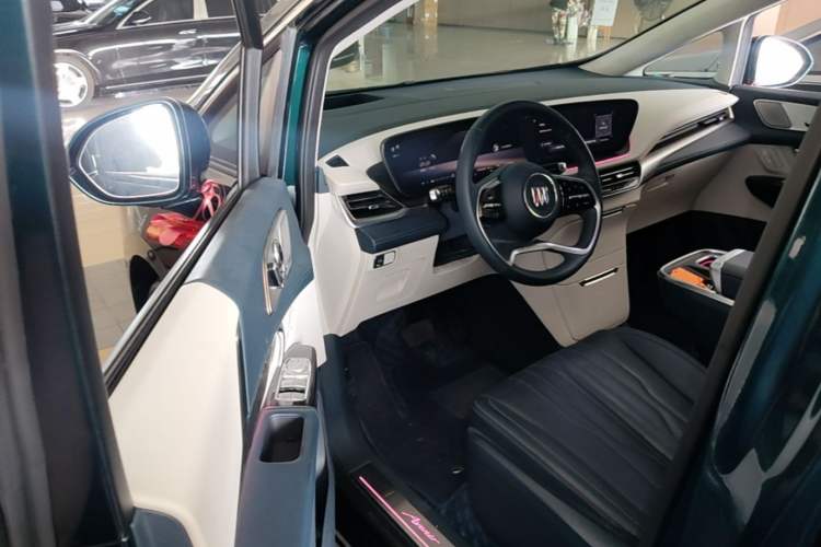 Used Buick Century 2023 2.0T Four-Seat Private Edition Driver Seat