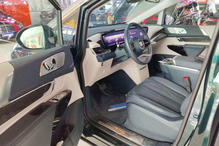 Used Buick Century 2023 2.0T Four-Seat Private Edition Driver Seat