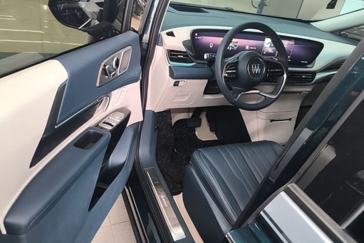 Used Buick Century 2023 2.0T Four-Seat Private Edition Driver Seat