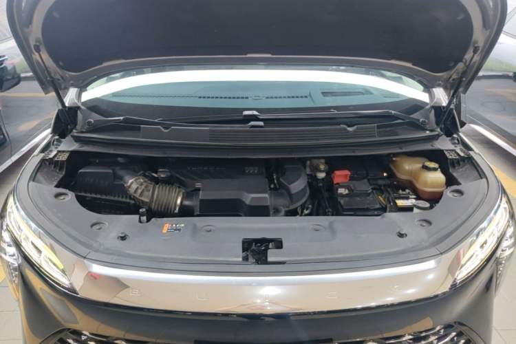Used Buick Century 2023 2.0T Four-Seat Private Edition Engine Bay