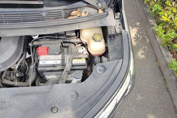 Used Buick Century 2023 2.0T Four-Seat Elegance Edition Engine Bay Left