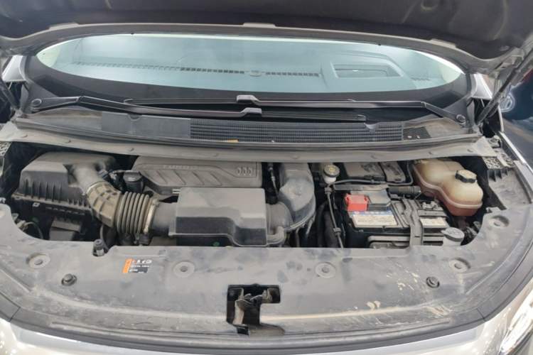 Used Buick Century 2023 2.0T Four-Seat Private Edition Engine Bay