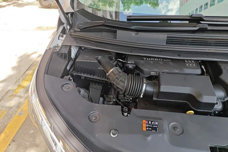 Used Buick Century 2023 2.0T Four-Seat Private Edition Engine Bay Right