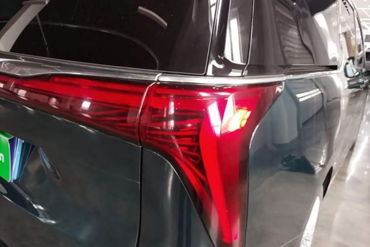 Used Buick Century 2023 2.0T Four-Seat Private Edition Exterior 3