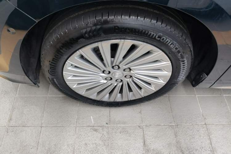 Used Buick Century 2023 2.0T Four-Seat Private Edition Exterior 4