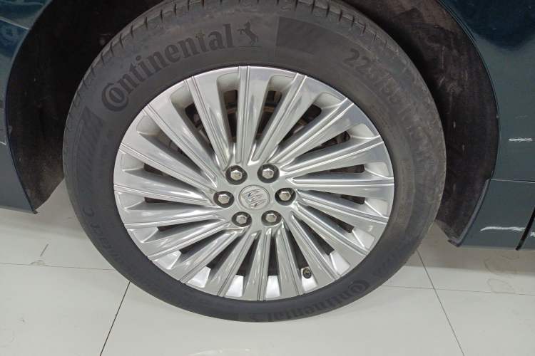 Used Buick Century 2023 2.0T Four-Seat Private Edition Exterior 5