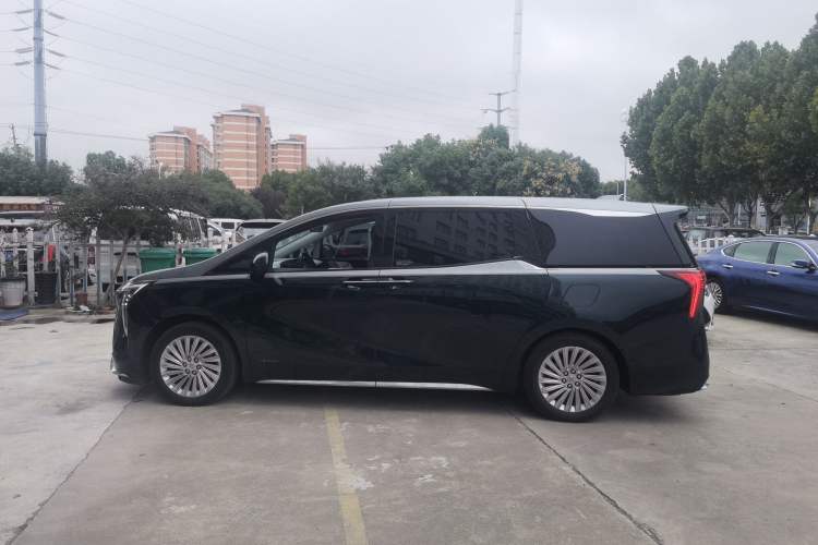 Used Buick Century 2023 2.0T Four-Seat Private Edition Exterior 5