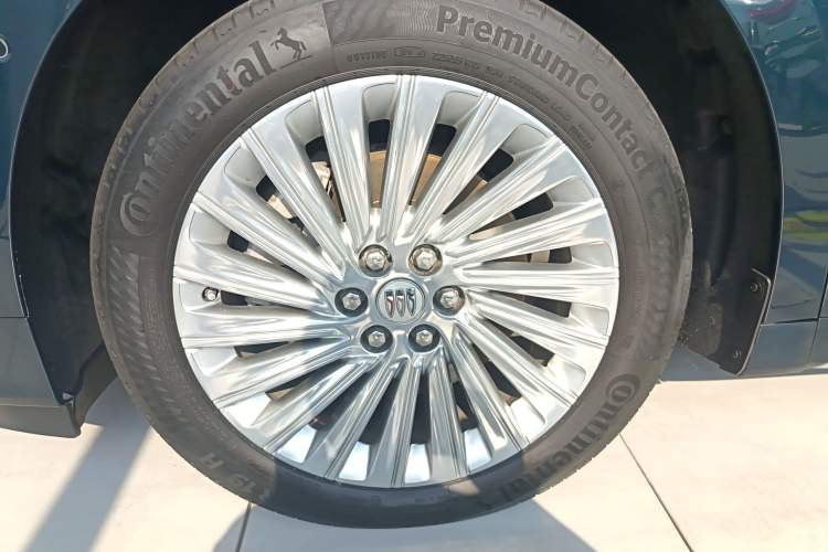 Used Buick Century 2023 2.0T Four-Seat Private Edition Exterior 7