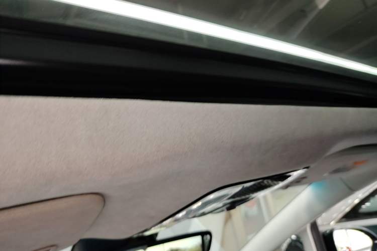 Used Buick Century 2023 2.0T Four-Seat Private Edition Headliner