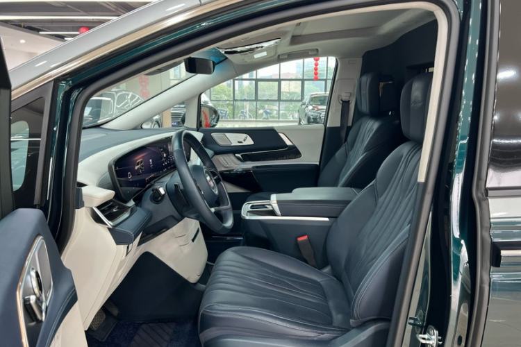 Used Buick Century 2023 2.0T Four-Seat Private Edition Interior 1