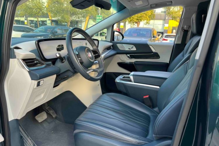 Used Buick Century 2023 2.0T Four-Seat Private Edition Interior 13
