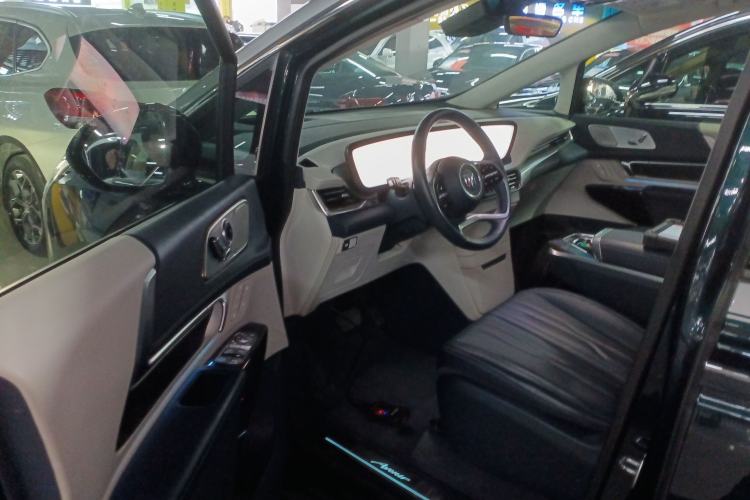 Used Buick Century 2023 2.0T Four-Seat Private Edition Interior 3