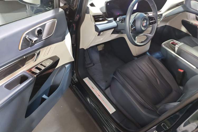 Used Buick Century 2023 2.0T Four-Seat Private Edition Interior 3