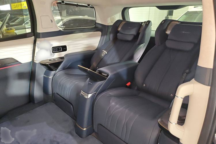Used Buick Century 2023 2.0T Four-Seat Private Edition Interior 4