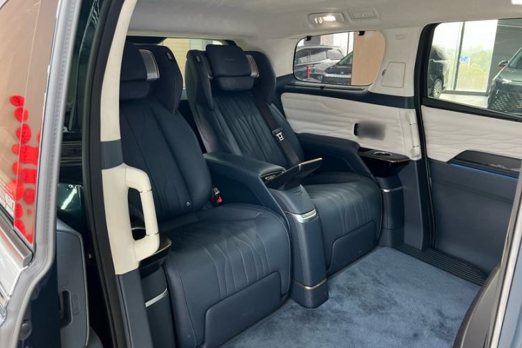 Used Buick Century 2023 2.0T Four-Seat Private Edition Interior 5