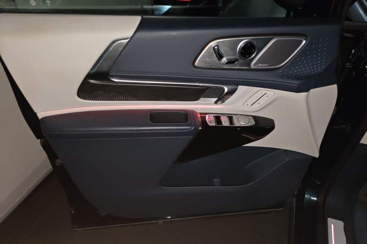 Used Buick Century 2023 2.0T Four-Seat Private Edition Interior 7