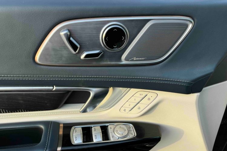 Used Buick Century 2023 2.0T Four-Seat Private Edition Interior 8