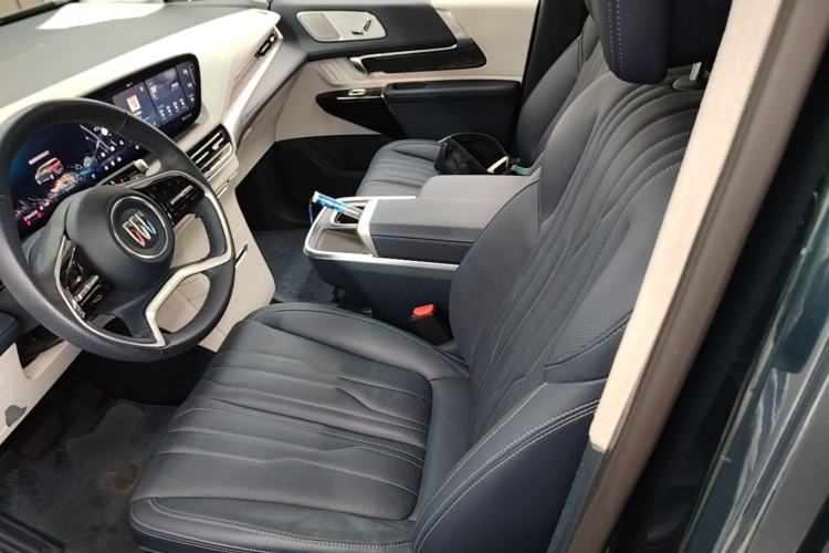 Used Buick Century 2023 2.0T Four-Seat Private Edition Left Front Seat