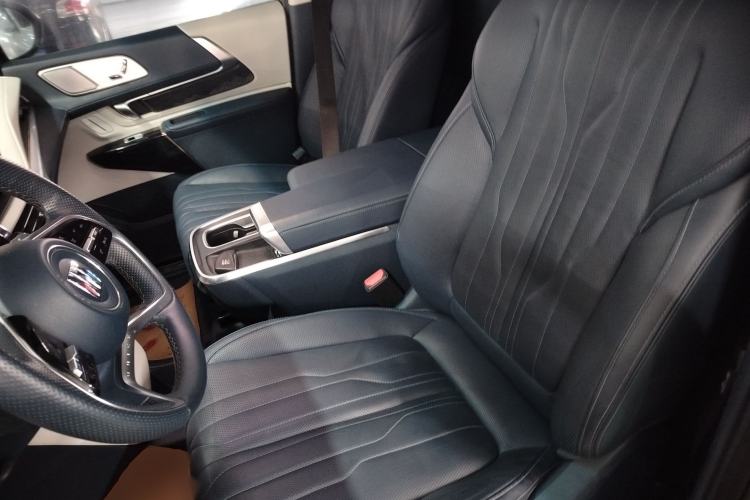 Used Buick Century 2023 2.0T Four-Seat Private Edition Left Front Seat