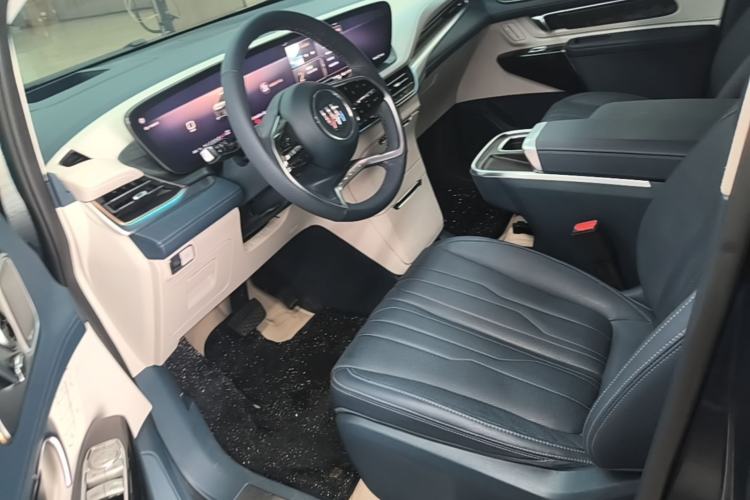 Used Buick Century 2023 2.0T Four-Seat Private Edition Left Front Seat