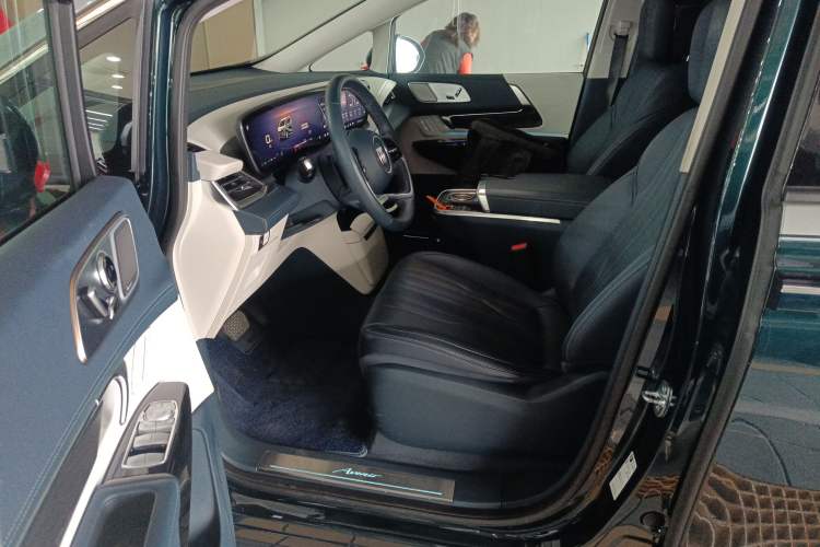 Used Buick Century 2023 2.0T Four-Seat Private Edition Left Front Seat