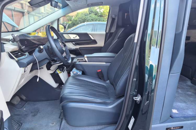 Used Buick Century 2023 2.0T Four-Seat Private Edition Left Front Seat