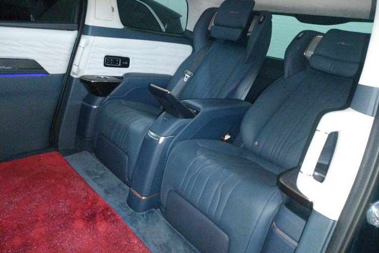 Used Buick Century 2023 2.0T Four-Seat Private Edition Left Rear Seat