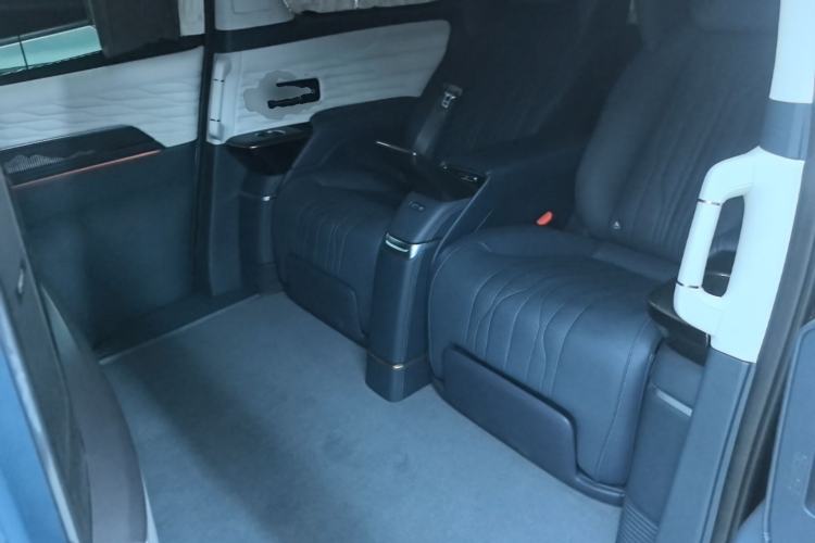 Used Buick Century 2023 2.0T Four-Seat Private Edition Left Rear Seat