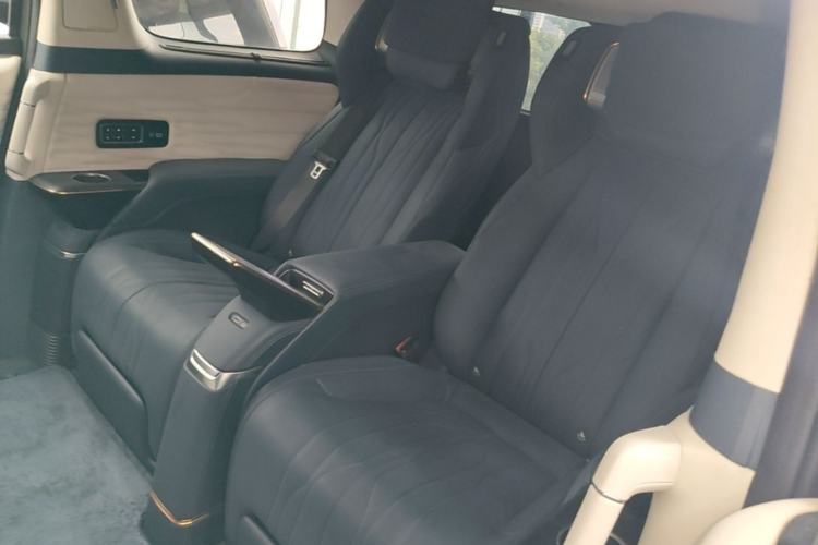 Used Buick Century 2023 2.0T Four-Seat Private Edition Left Rear Seat