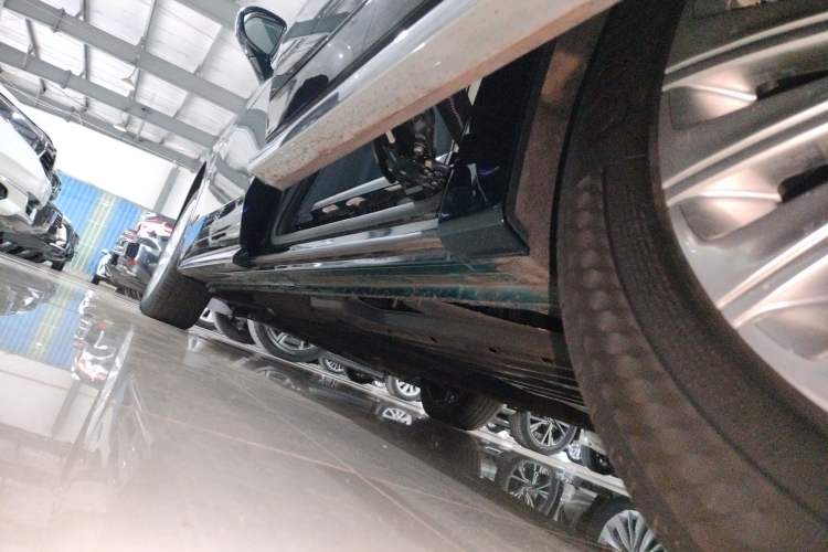 Used Buick Century 2023 2.0T Four-Seat Private Edition Left Side Sill
