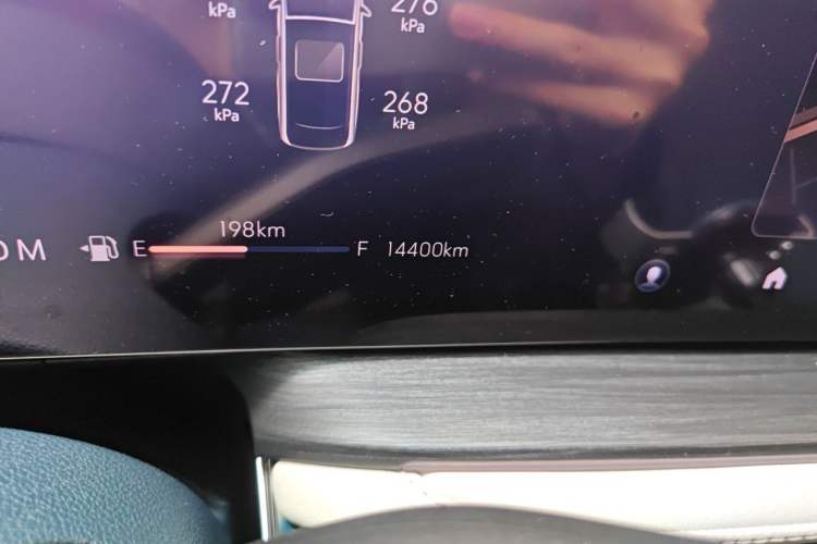 Used Buick Century 2023 2.0T Four-Seat Private Edition Odometer Close Up