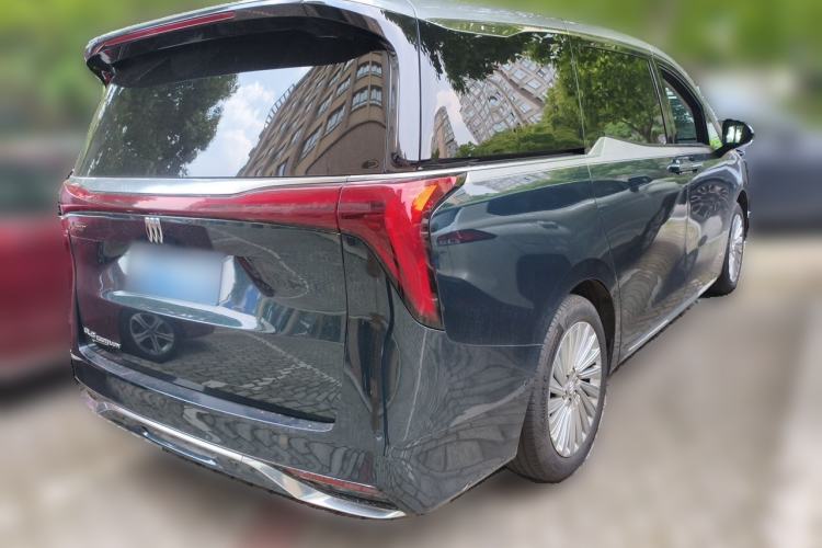 Used Buick Century 2023 2.0T Four-Seat Private Edition Rear Right 45 Deg