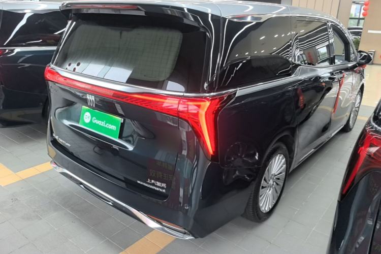 Used Buick Century 2023 2.0T Four-Seat Private Edition Rear Right 45 Deg