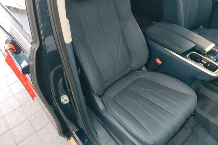 Used Buick Century 2023 2.0T Four-Seat Elegance Edition Right Front Seat