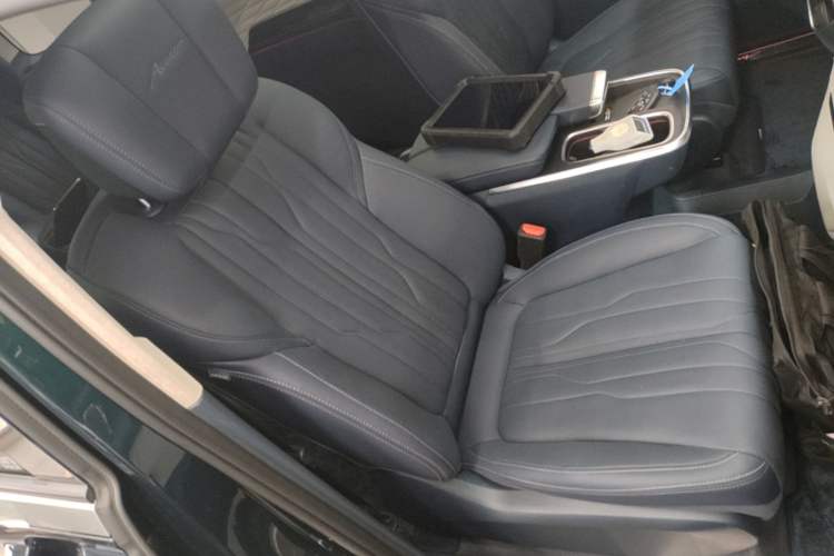 Used Buick Century 2023 2.0T Four-Seat Elegance Edition Right Front Seat