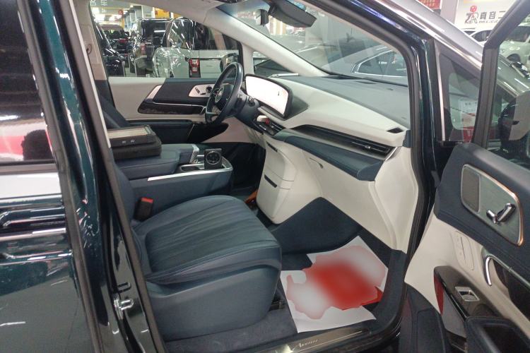 Used Buick Century 2023 2.0T Four-Seat Private Edition Right Front Seat