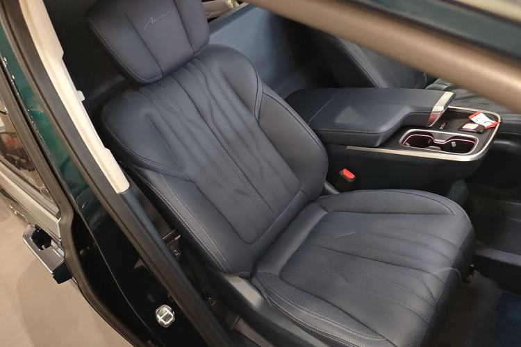 Used Buick Century 2023 2.0T Four-Seat Private Edition Right Front Seat
