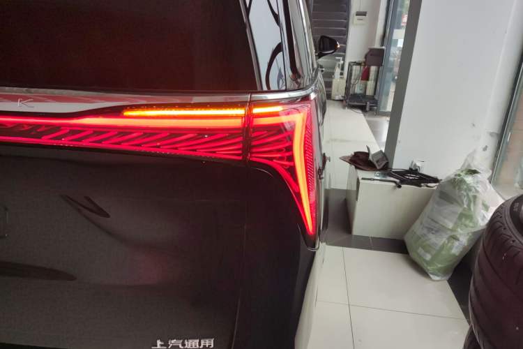 Used Buick Century 2023 2.0T Four-Seat Private Edition Right Rear Taillight