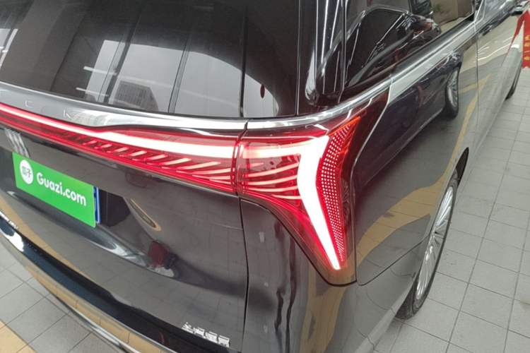 Used Buick Century 2023 2.0T Four-Seat Elegance Edition Right Rear Taillight