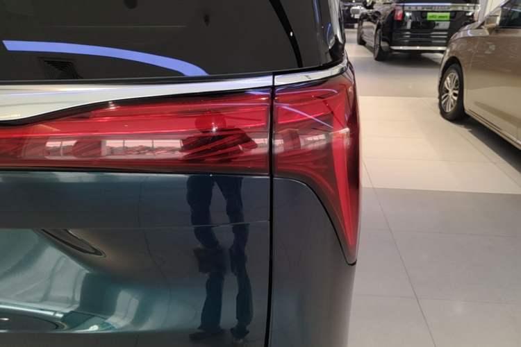 Used Buick Century 2023 2.0T Four-Seat Elegance Edition Right Rear Taillight
