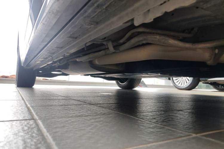 Used Buick Century 2023 2.0T Four-Seat Private Edition Right Side Sill